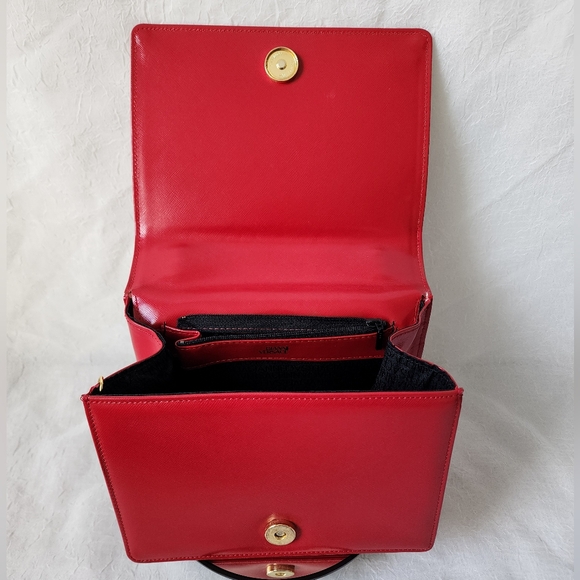 Auth Gianni Versace Sunburst Red Leather Bag - Picture 7 of 9